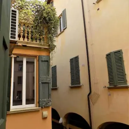 S. Giorgio- In Punta Di Piedi * Bologna