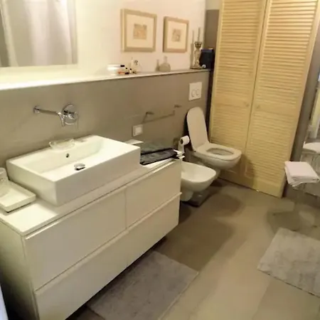 S. Giorgio- In Punta Di Piedi Apartman Bologna